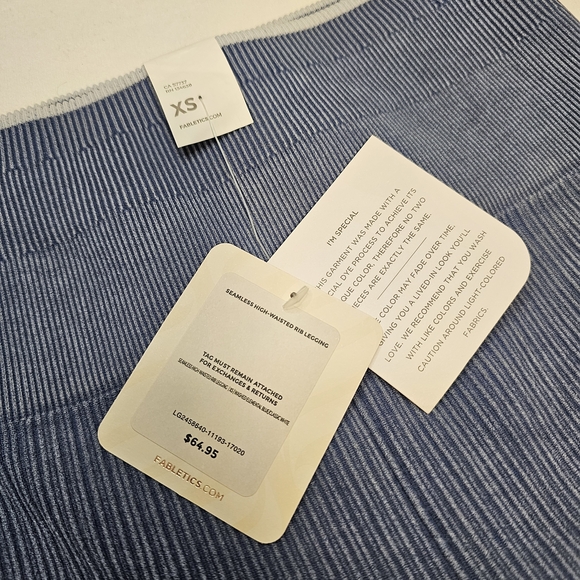 Fabletics Blue Workout Leggings Womens Xsmall NWT - Picture 4 of 6